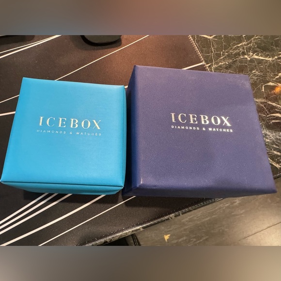 1.00ctw quad stud diamond stud earrings 14k solid gold - Picture 8 of 9